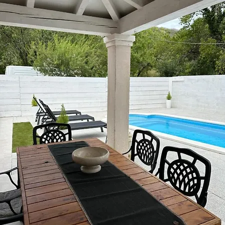 Holiday Mendula Vila Orebić