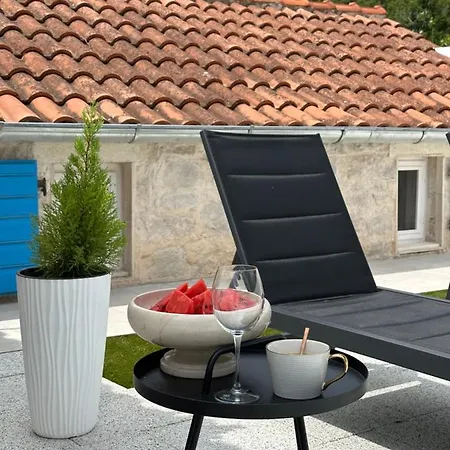 Holiday Mendula فيلة