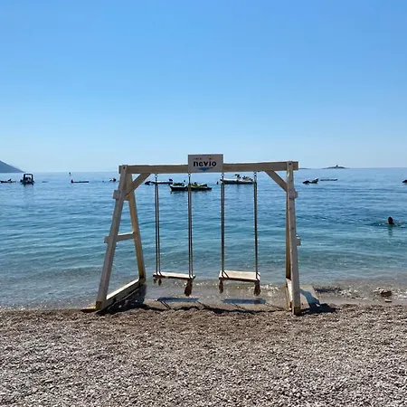 فيلة Holiday Mendula أوروبيتش
